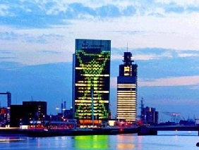 荷蘭照明新地標(biāo)！荷蘭皇家KPN電信大廈的融景打造！