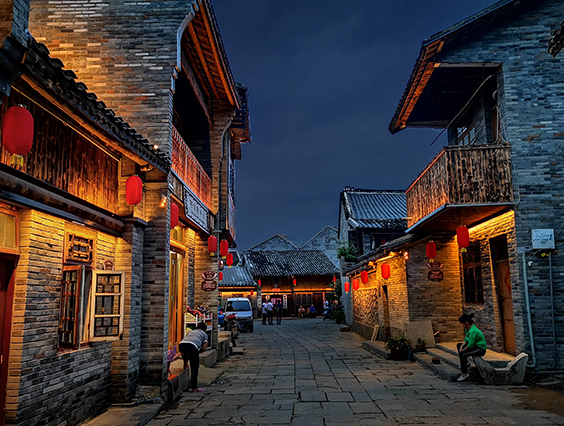 點(diǎn)亮千年古鎮(zhèn)中渡，文旅夜游又添一彩！